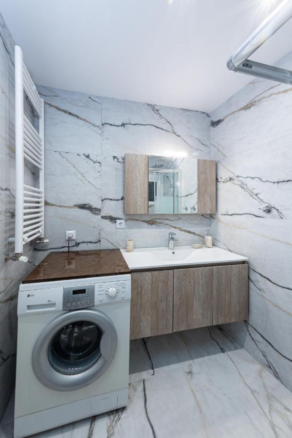 Luxury Downtown Apartment E1 Szaloniki Kültér fotó