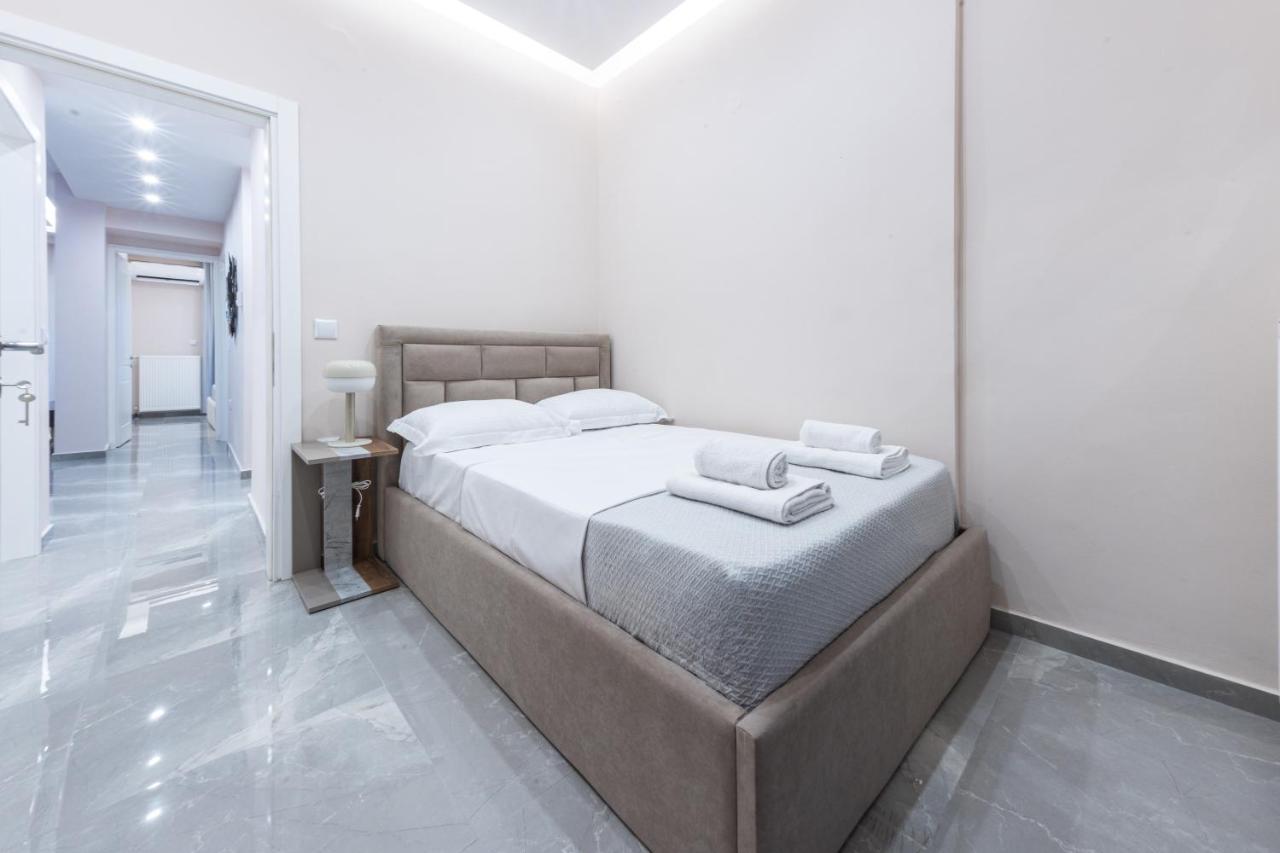 Luxury Downtown Apartment E1 Szaloniki Kültér fotó